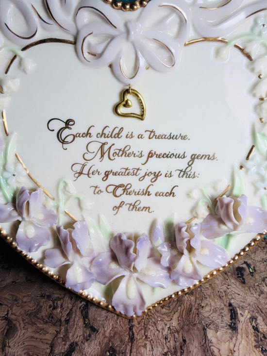 The Bradford Exchange Other - Mother’s Treasure Heart-Shaped Floral Wall Plate or Trinket with Gift Box 🎁